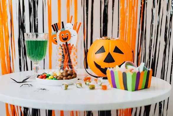Halloween decorated table