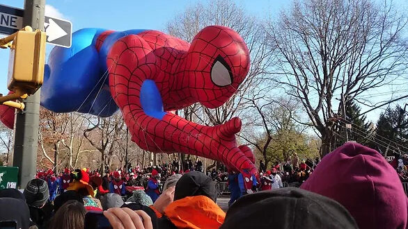 spiderman parade float - family trips during Thanksgiving
