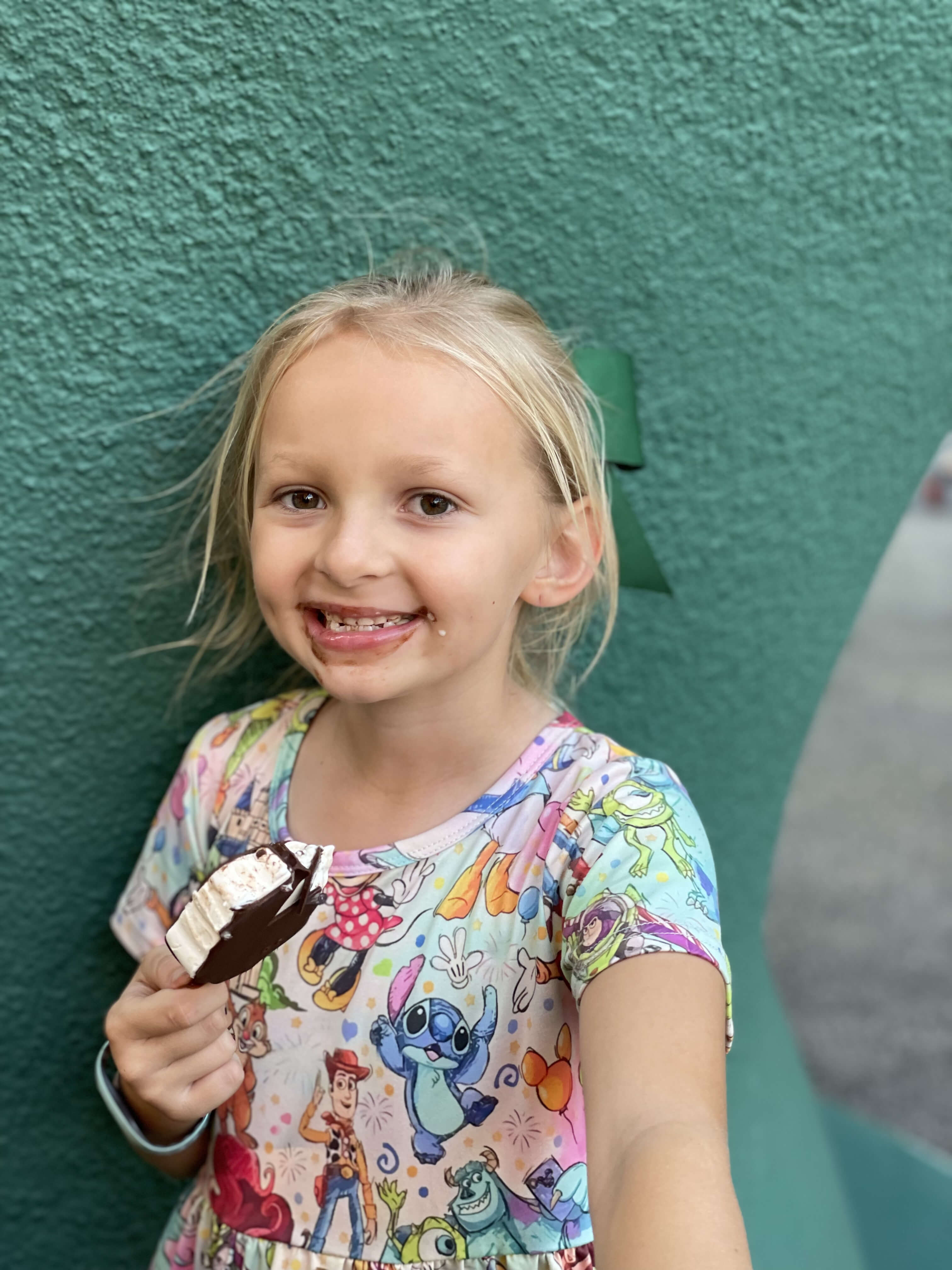 little girl ice cream