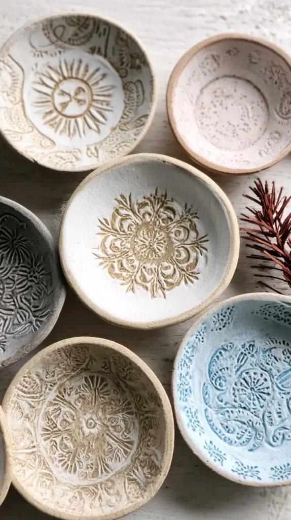 trays, bows, imprinted